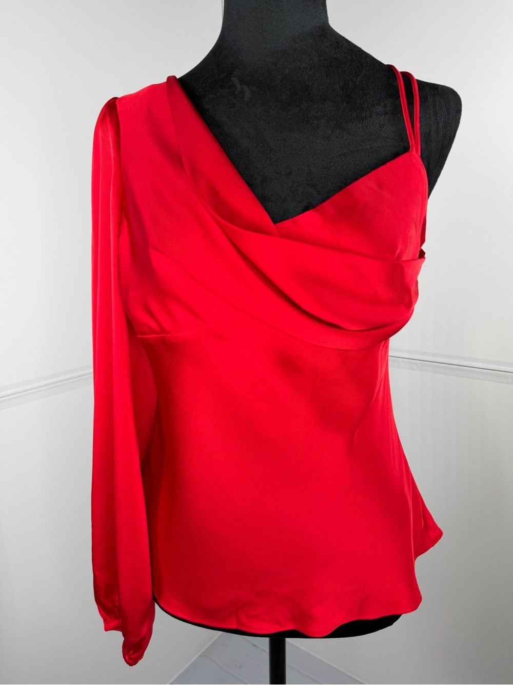 ASTR The Label Red One Shoulder Satin Blouse Size Medium